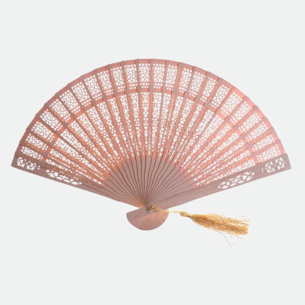 eventail en bois naturel de santal sculpte