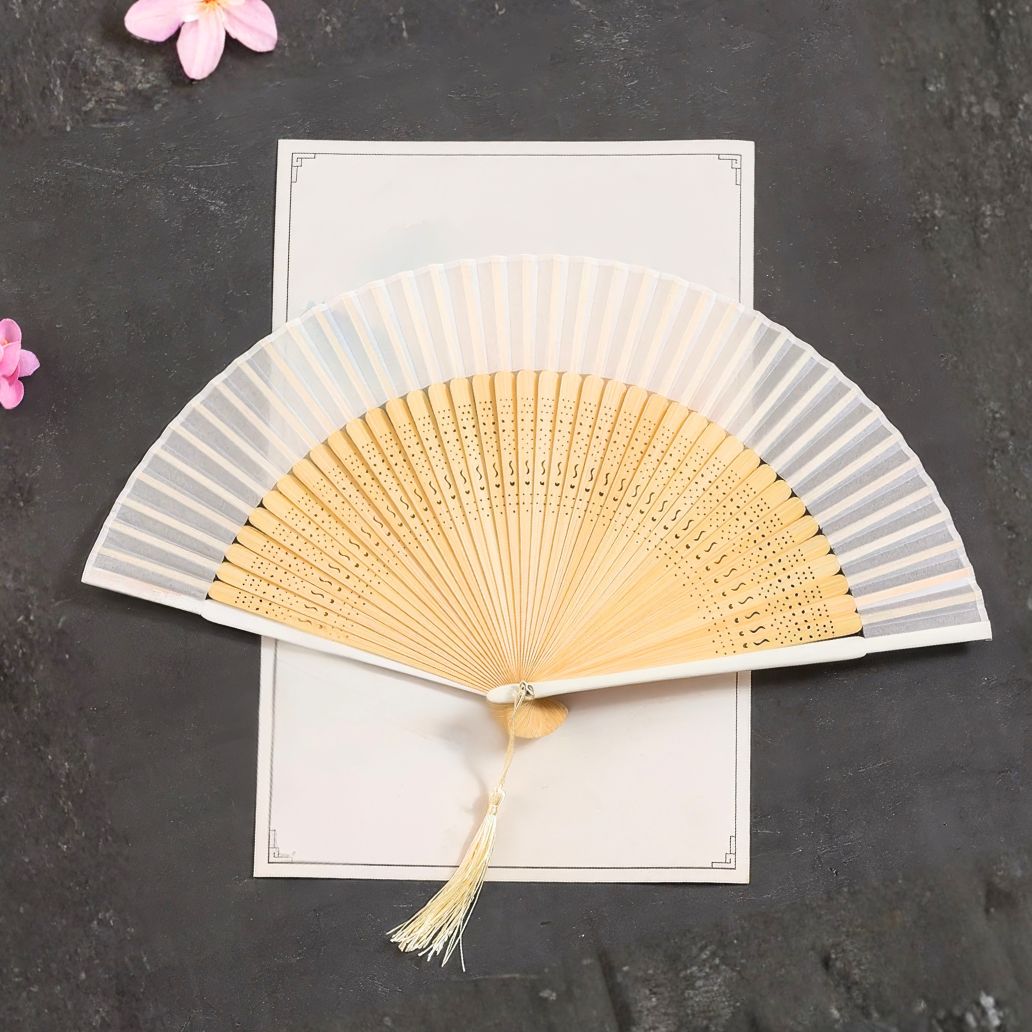 eventail blanc mariage soie