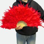 eventail plume rouge